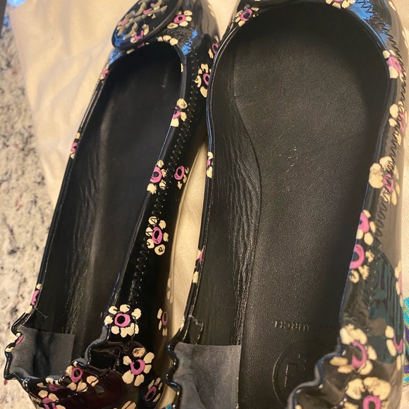 Authentic Tory Burch Flats - Picture 8 of 8